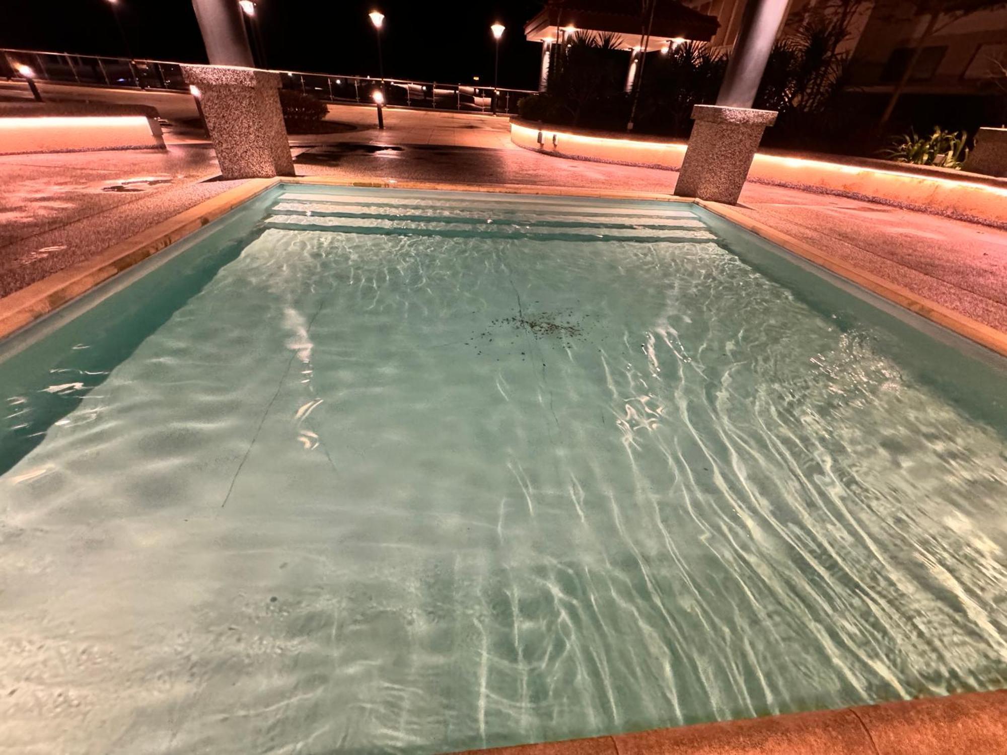 Riverine Kuching Luxury 4Pax With Balcony Facing Waterfront View 外观 照片